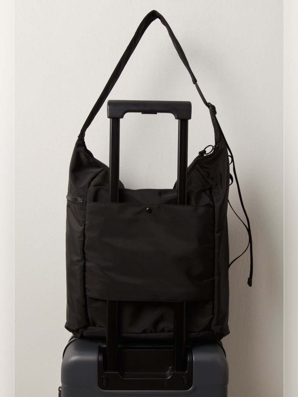 FP movement no time zone carryall tote